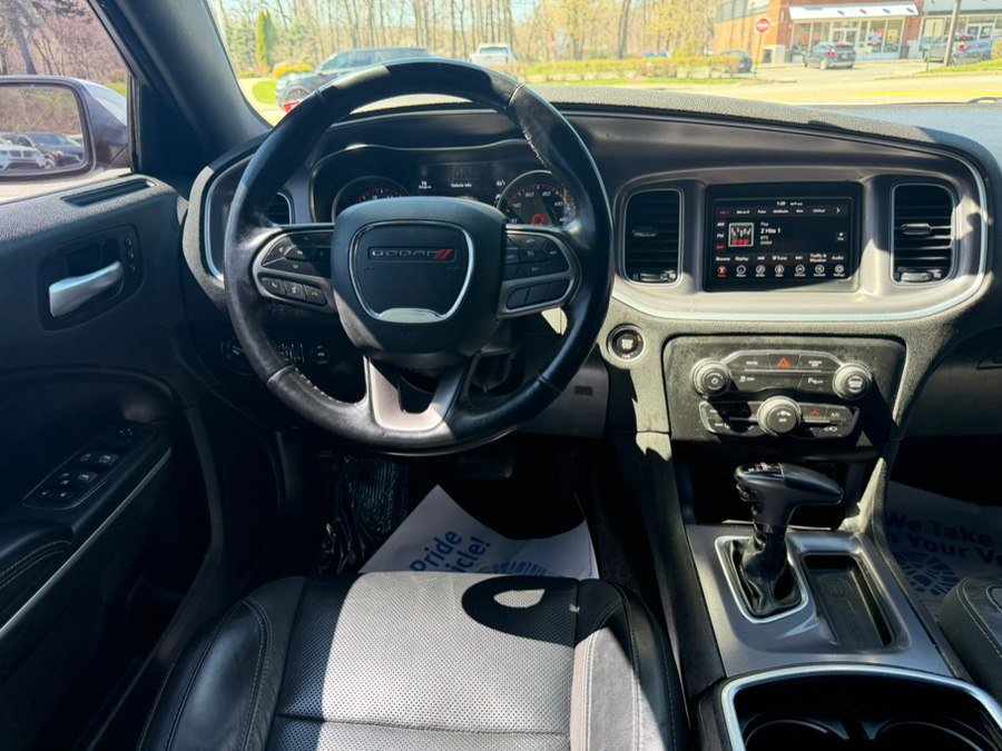 Used 2019 Dodge Charger SXT w/ Leather Interior Group image 21