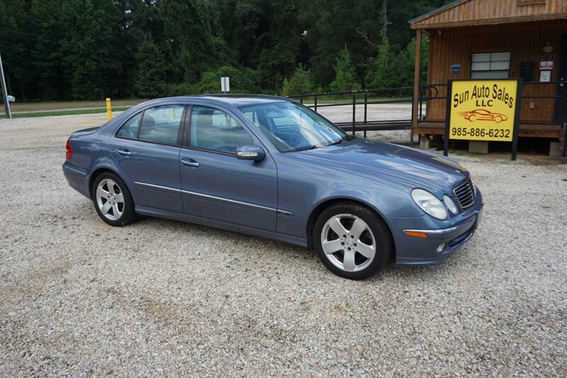 Used 2004 Mercedes-Benz E 500 4MATIC Sedan image 19