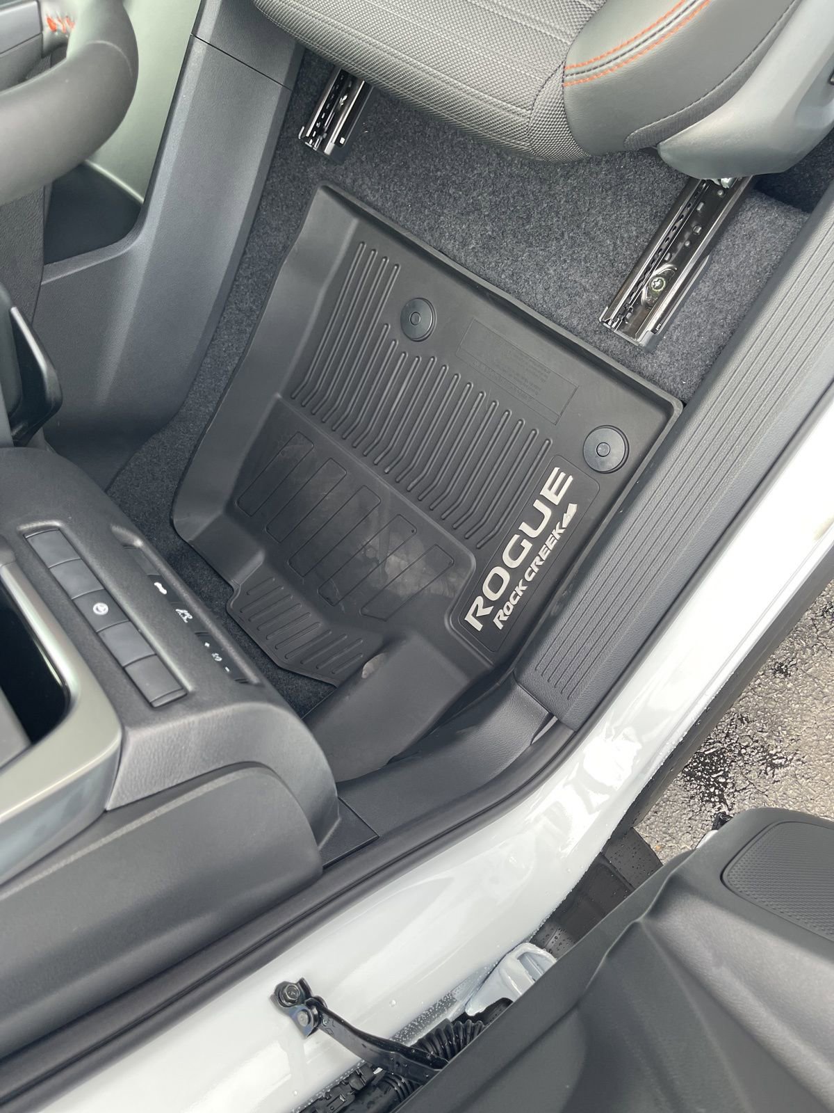 New 2026 Nissan Rogue SV image 19
