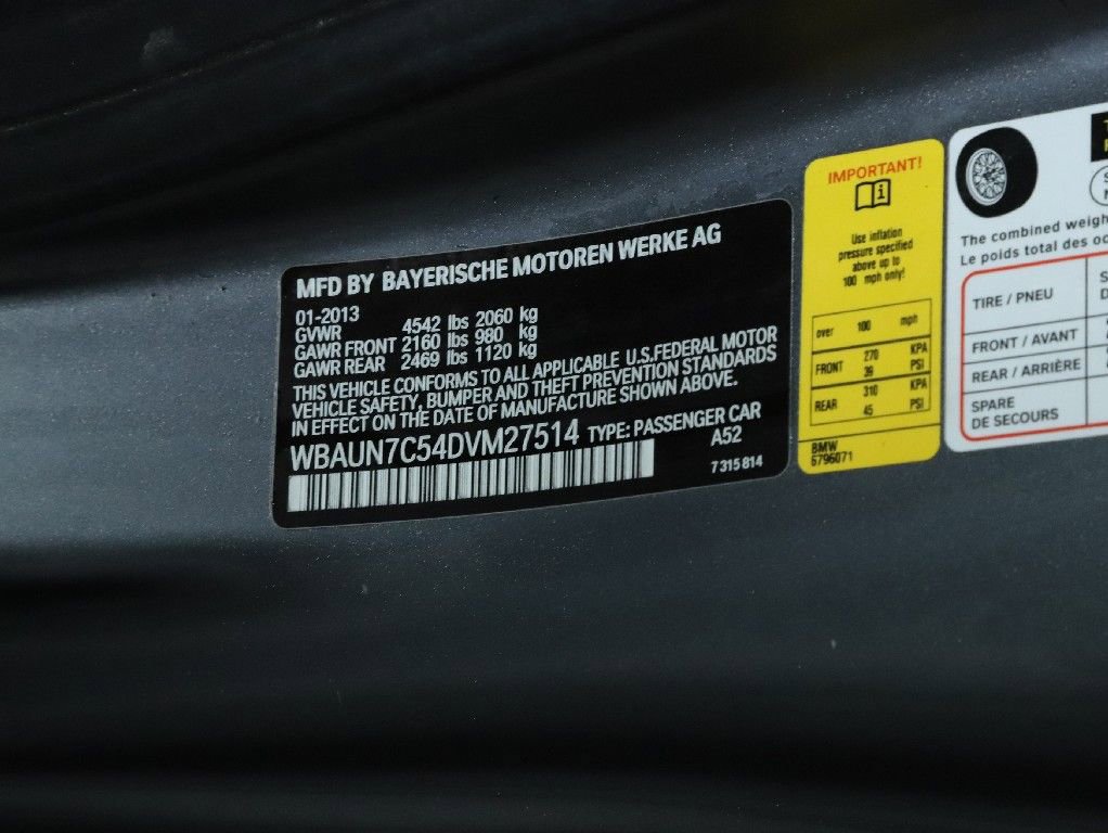 Used 2013 BMW 135i Convertible image 24