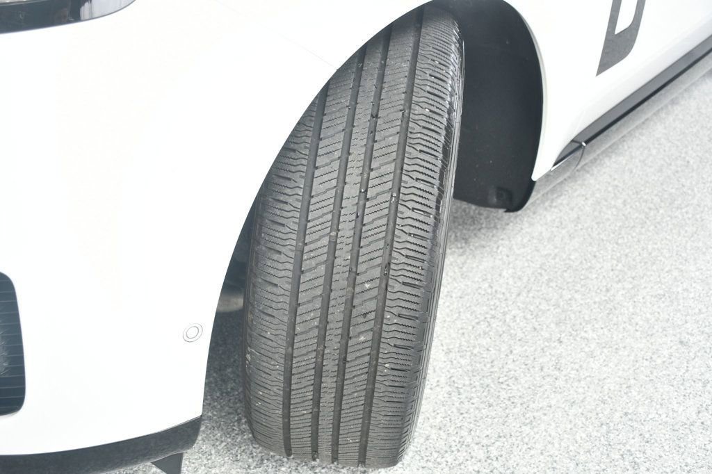 Used 2023 Land Rover Range Rover SE image 90