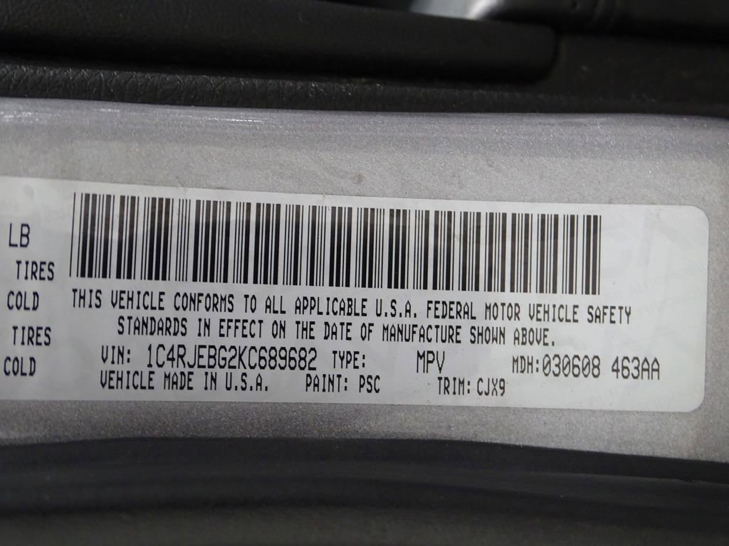 Used 2019 Jeep Grand Cherokee Limited image 23