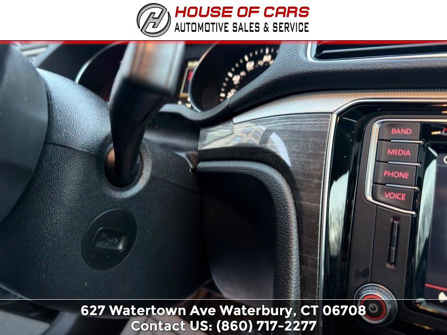 Used 2017 Volkswagen Passat 1.8T SE image 26