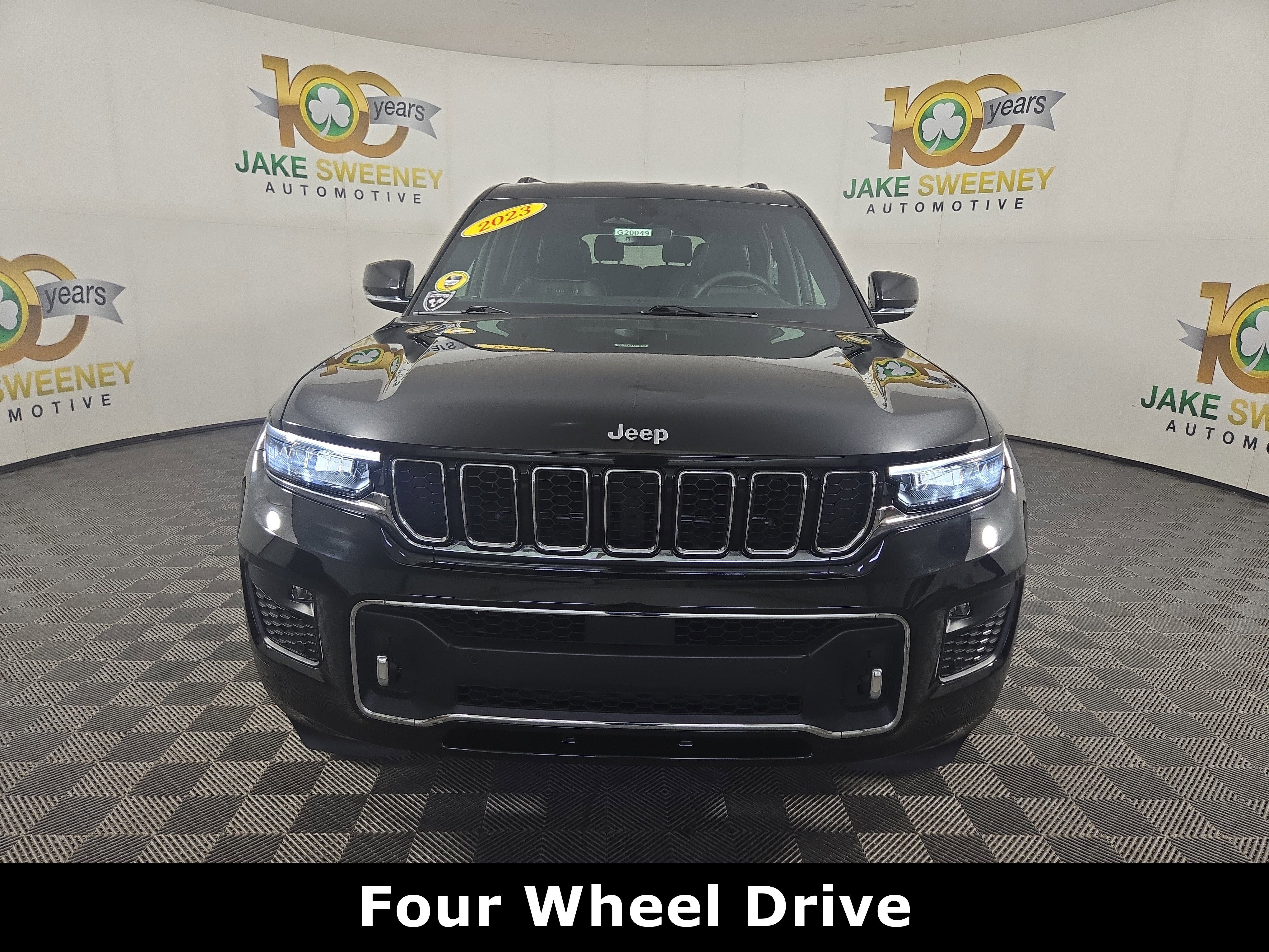 Used 2023 Jeep Grand Cherokee L Overland AWD/4WD image 2
