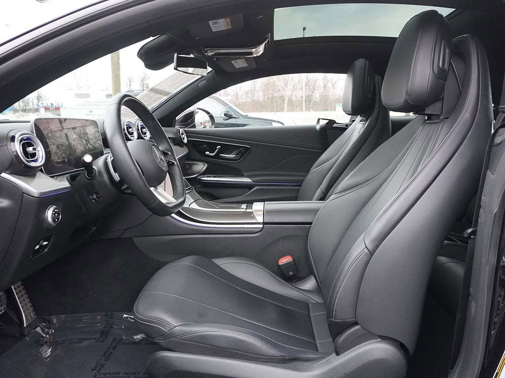 Used 2024 Mercedes-Benz CLE 300 4MATIC Coupe image 31
