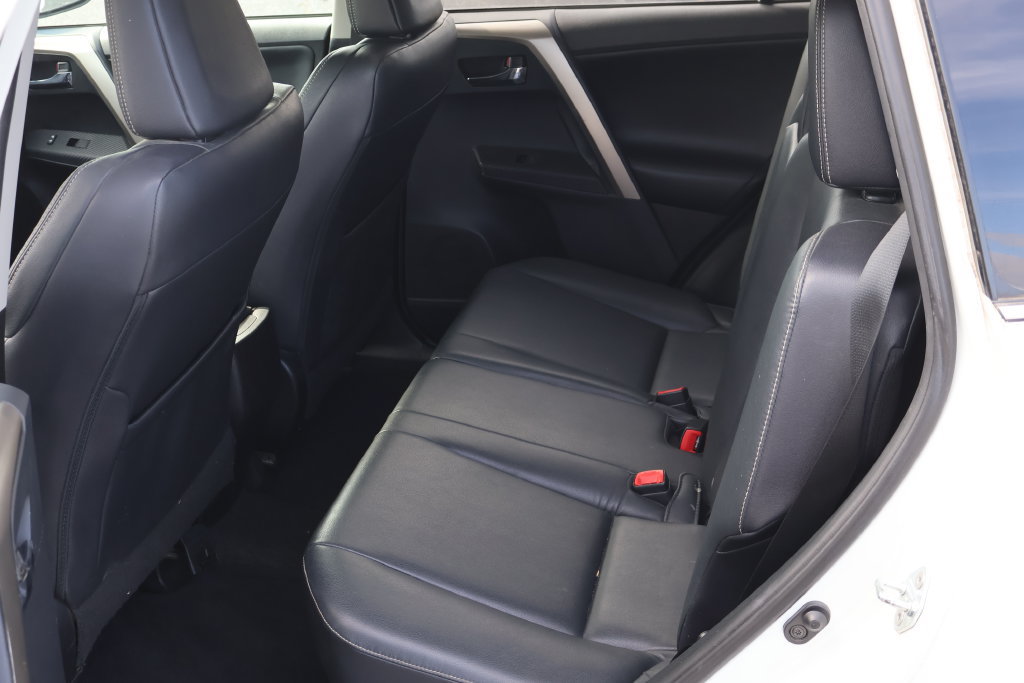 Used 2013 Toyota RAV4 Limited AWD/4WD image 16