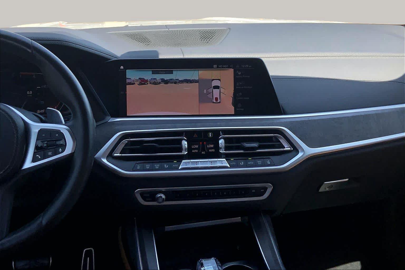 Used 2019 BMW X7 xDrive50i w/ M Sport Package AWD/4WD image 6