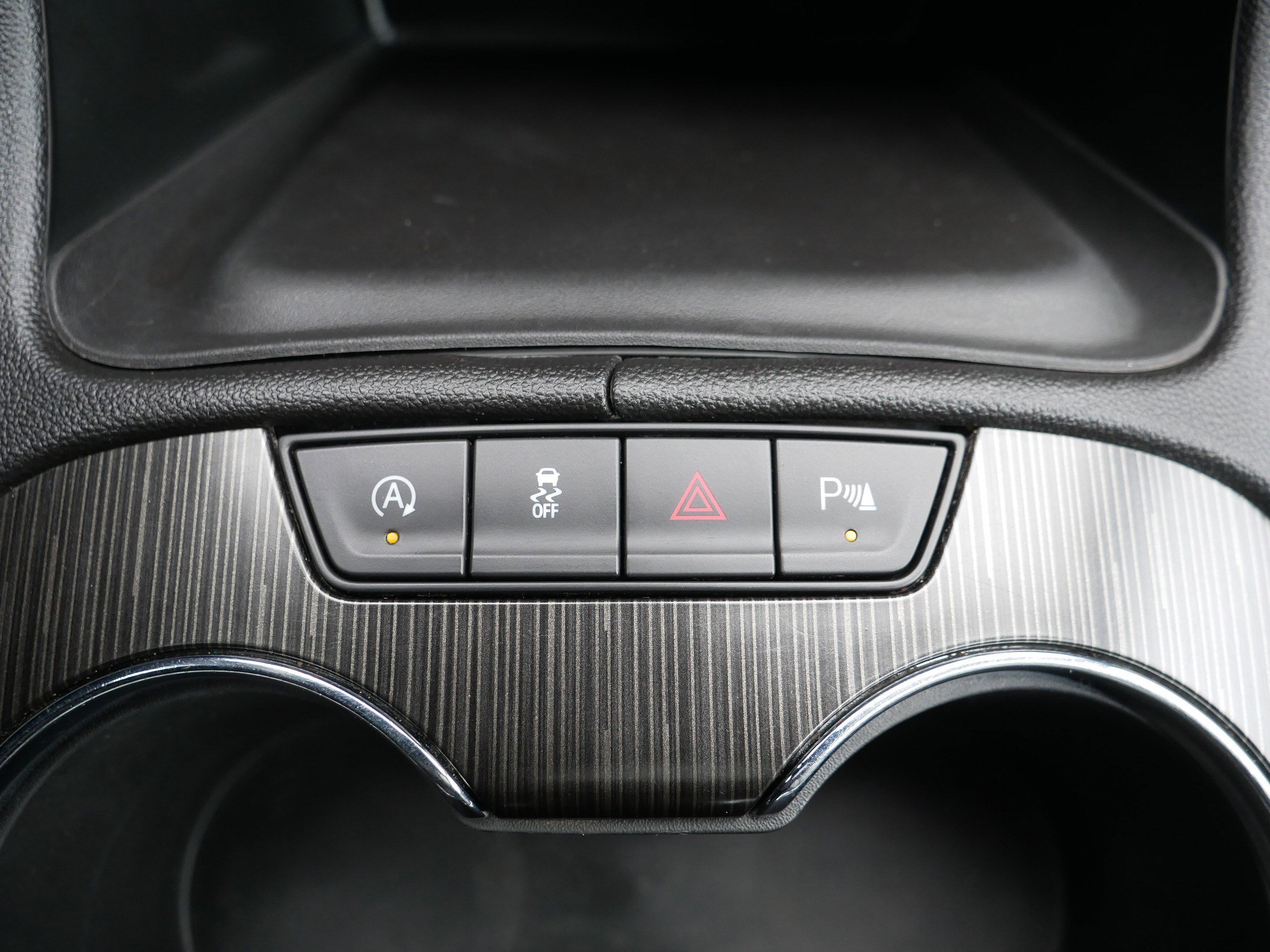 Used 2023 GMC Acadia SLT w/ Technology Package image 32