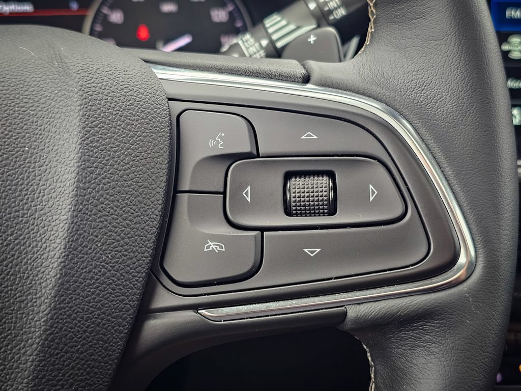 Used 2023 Buick Envision Essence w/ Sport Touring Package AWD/4WD image 23