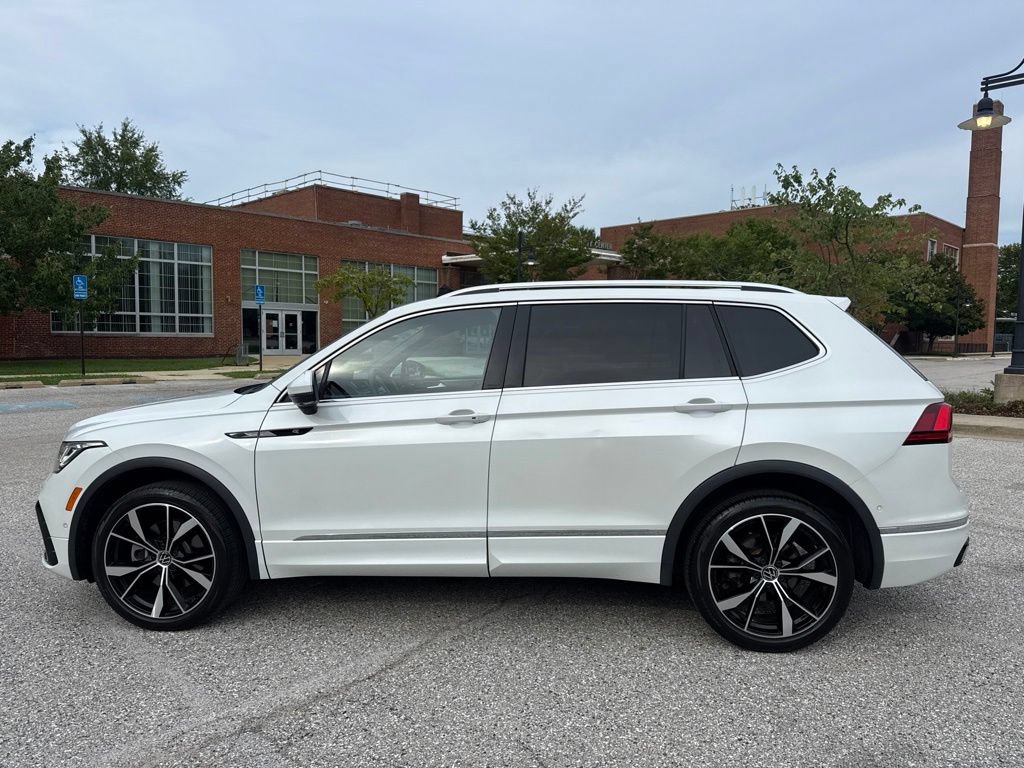 Used 2024 Volkswagen Tiguan SEL R-Line AWD/4WD image 6