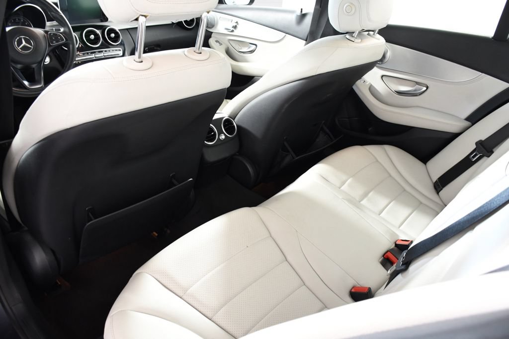 Used 2015 Mercedes-Benz C 300 4MATIC Sedan image 25