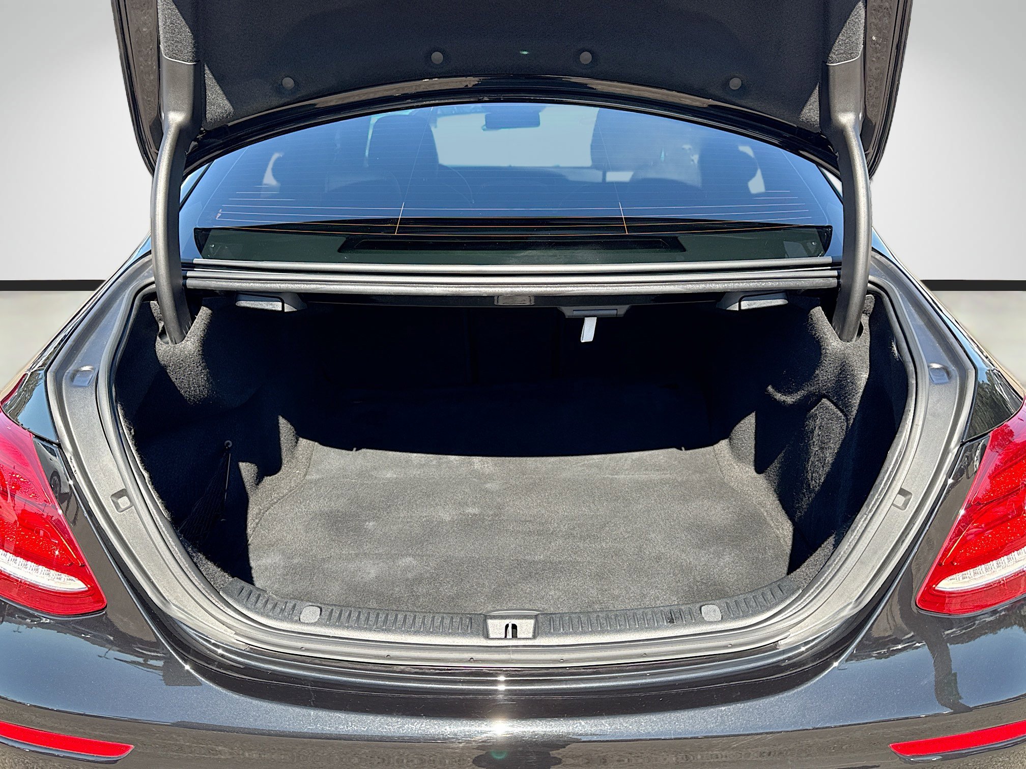 Used 2020 Mercedes-Benz E 53 AMG 4MATIC Sedan image 12