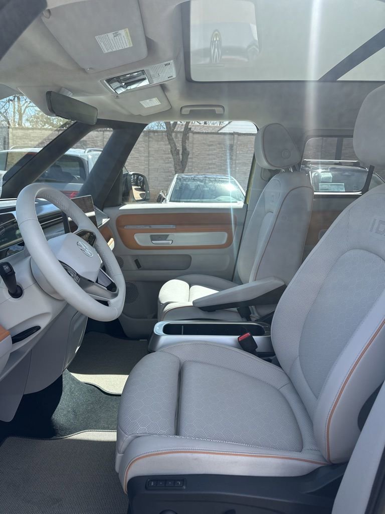 New 2025 Volkswagen ID. Buzz 1st Edition image 10