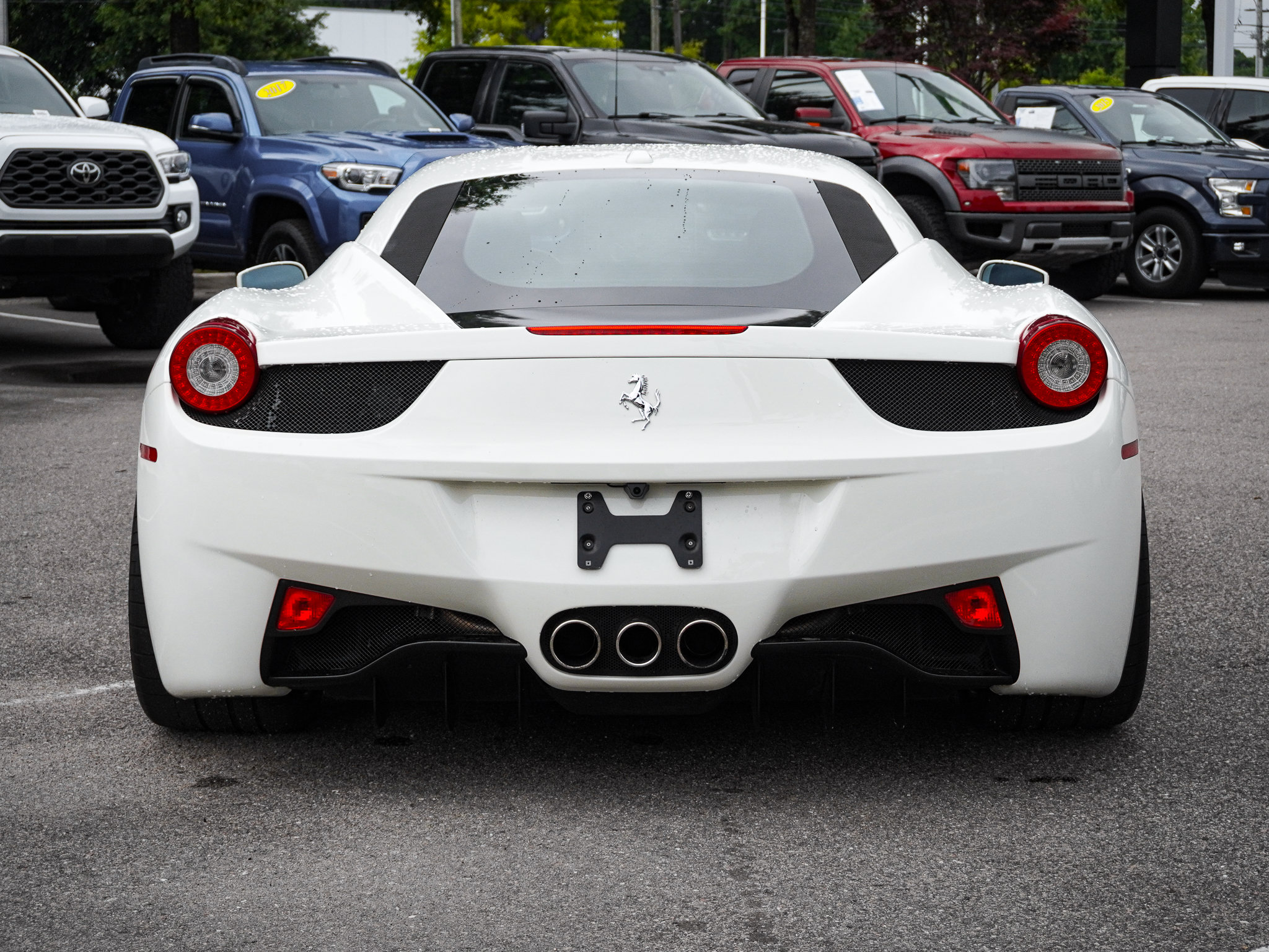 Used 2014 Ferrari 458 Italia Coupe RWD image 12