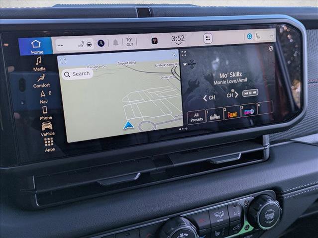 New 2026 Jeep Wrangler Unlimited Rubicon w/ Safety Group image 13