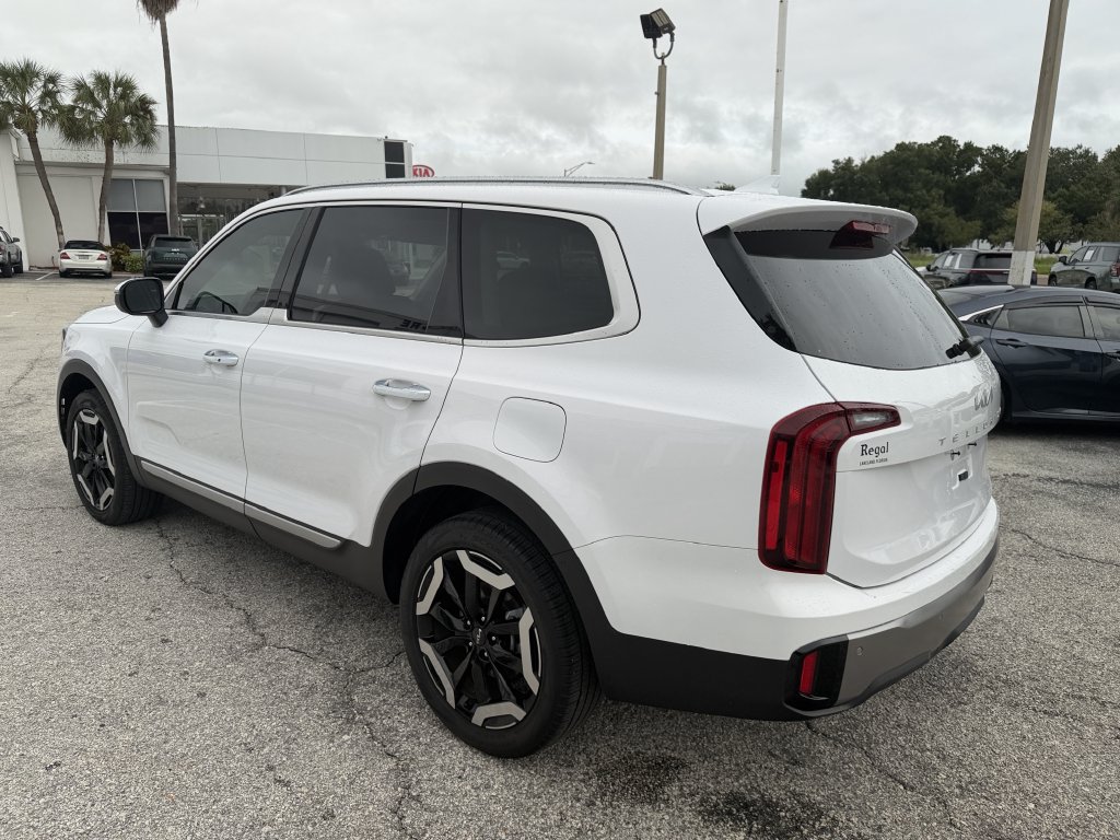 Certified 2025 Kia Telluride S AWD/4WD image 6