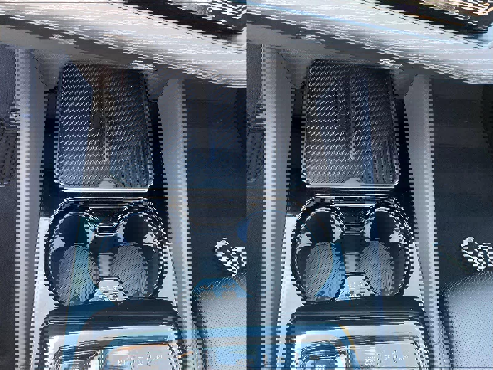 Certified 2026 BMW 530i w/ Premium Package image 37