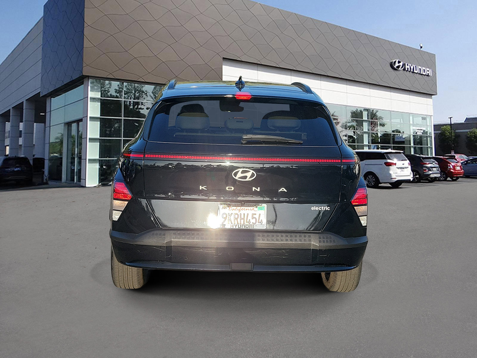 Certified 2024 Hyundai Kona SEL FWD image 4