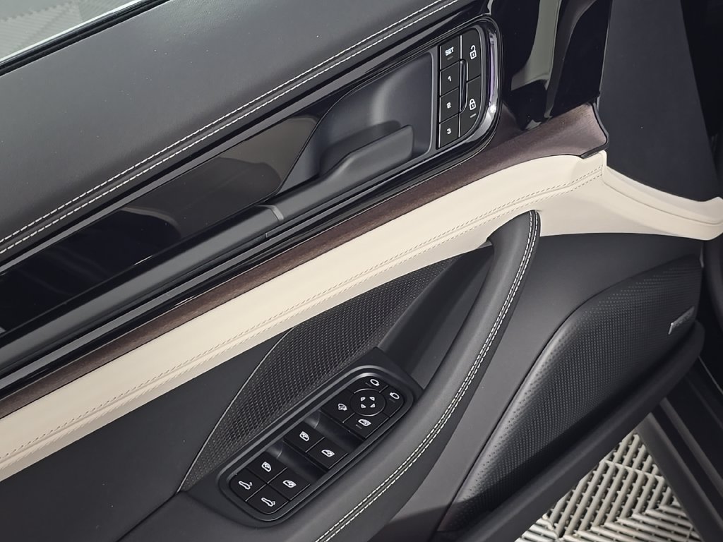 New 2026 Porsche Panamera 4 AWD/4WD image 16