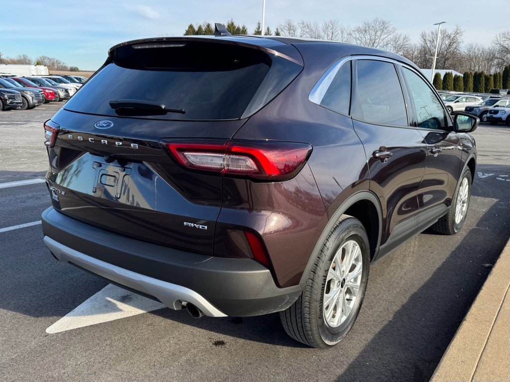 Used 2023 Ford Escape Active image 9