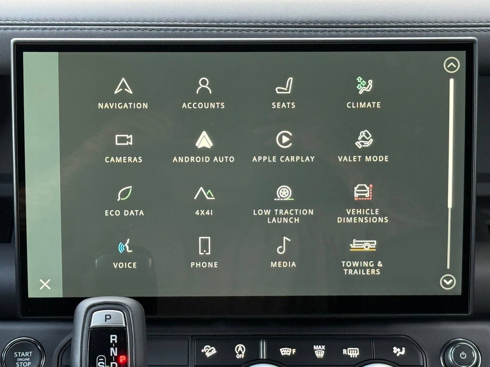 New 2026 Land Rover Defender 110 X-Dynamic SE AWD/4WD image 26