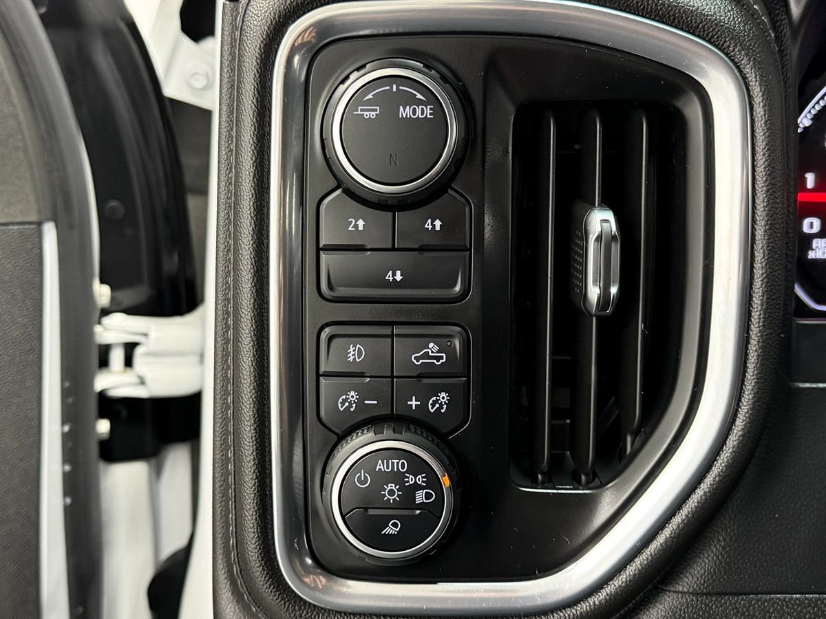 Used 2020 Chevrolet Silverado 2500 LT w/ True North Edition AWD/4WD image 19