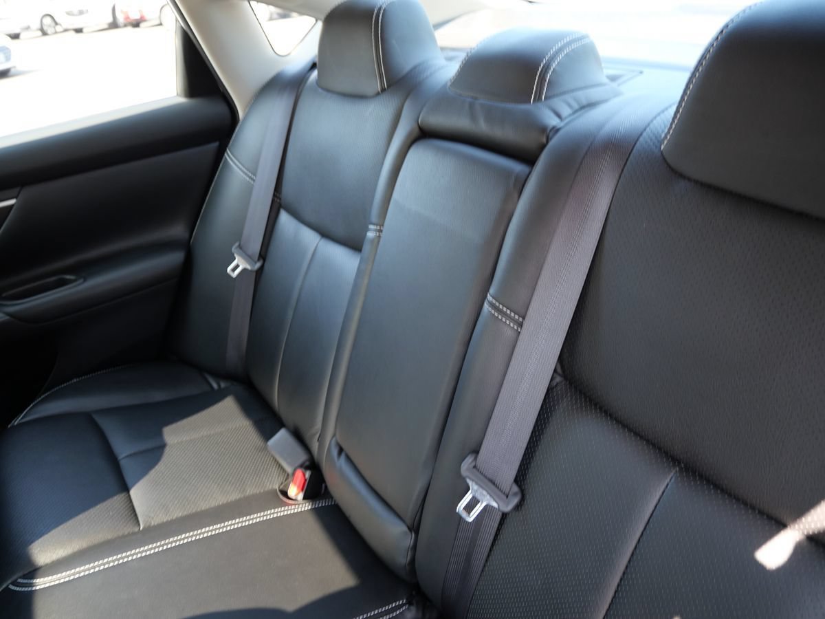 Used 2018 Nissan Altima 2.5 SV w/ 2.5 SV Technology Package FWD image 25