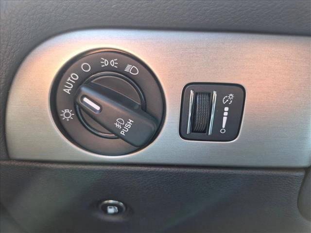 Used 2019 Dodge Durango SXT RWD image 16