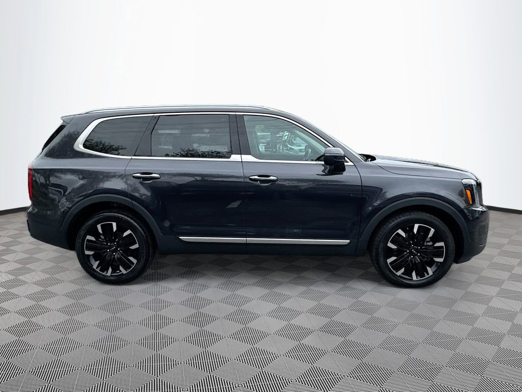 Used 2025 Kia Telluride S FWD image 5
