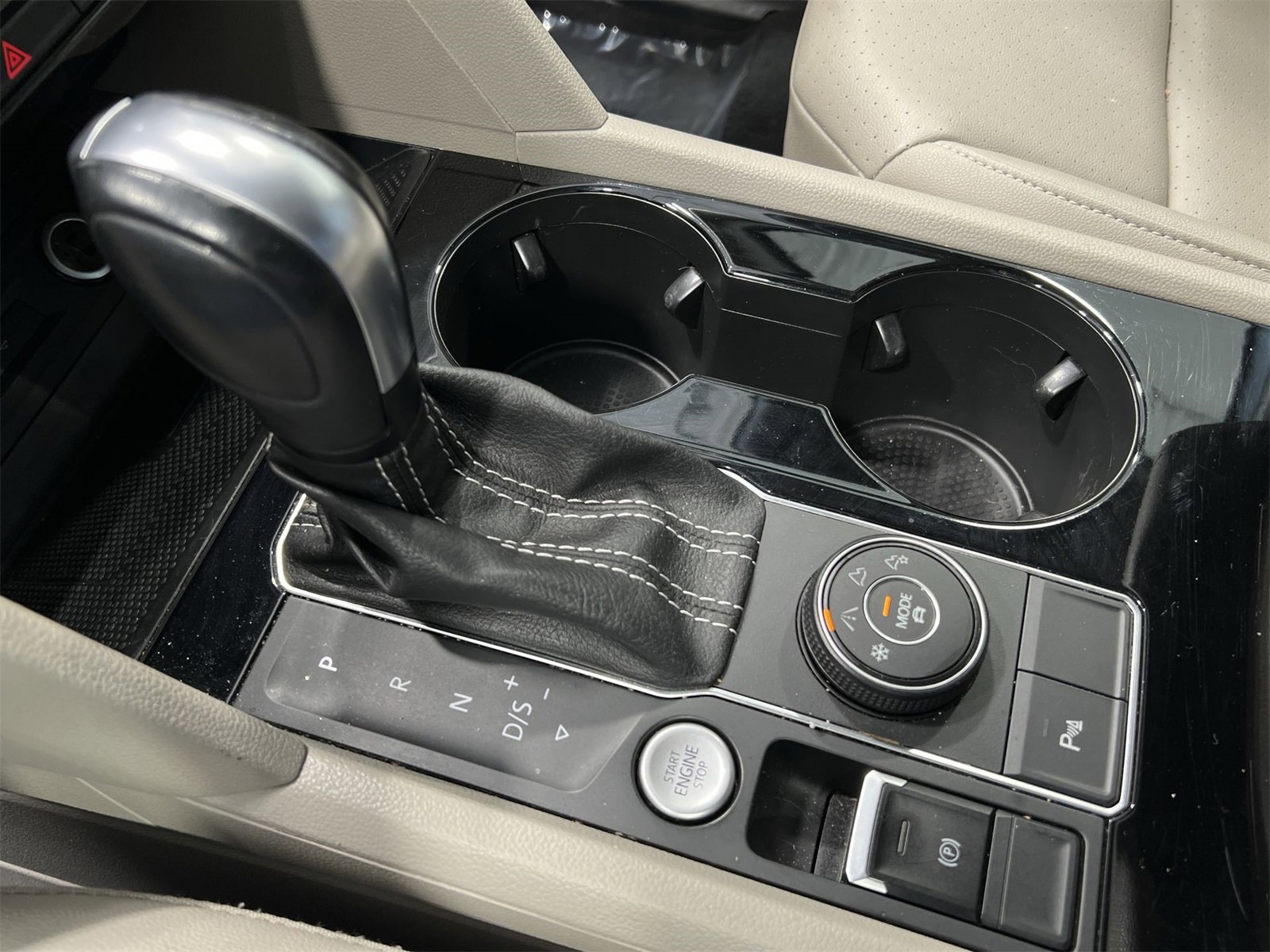 Used 2022 Volkswagen Atlas SE image 19