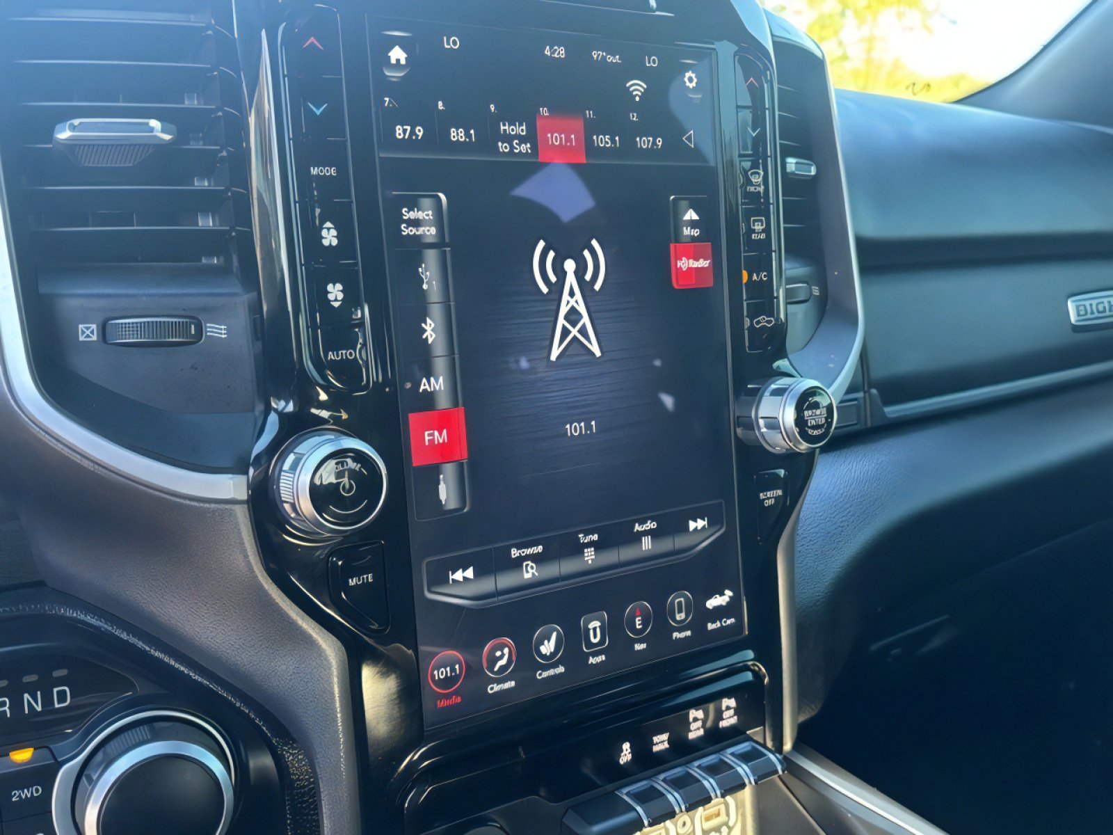 Used 2021 RAM 1500 Big Horn image 23