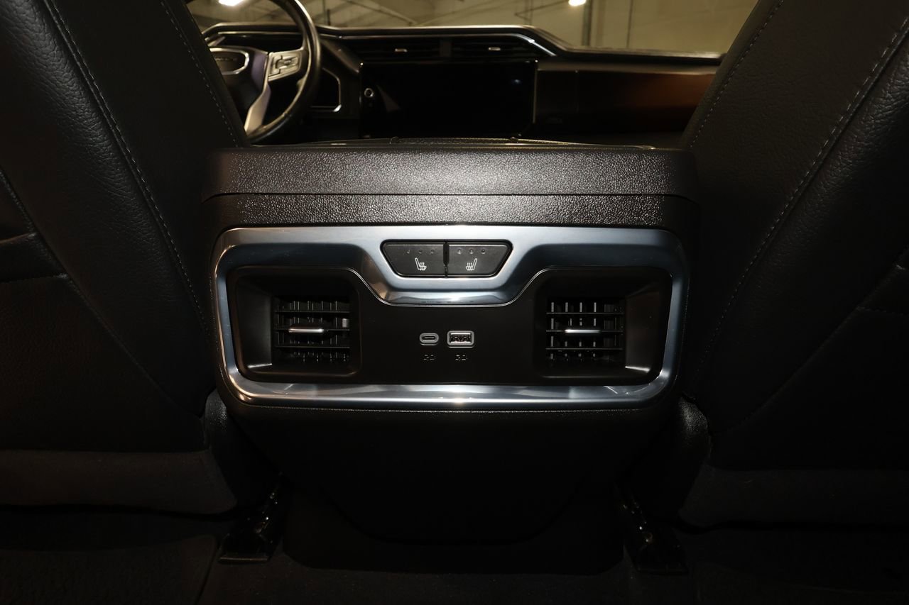 Used 2025 GMC Sierra 1500 Denali AWD/4WD image 33