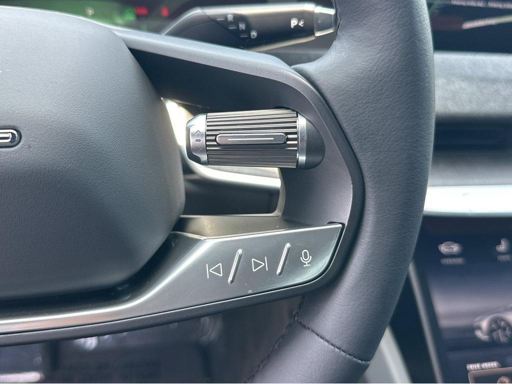 Used 2024 Lucid Air Pure RWD image 23
