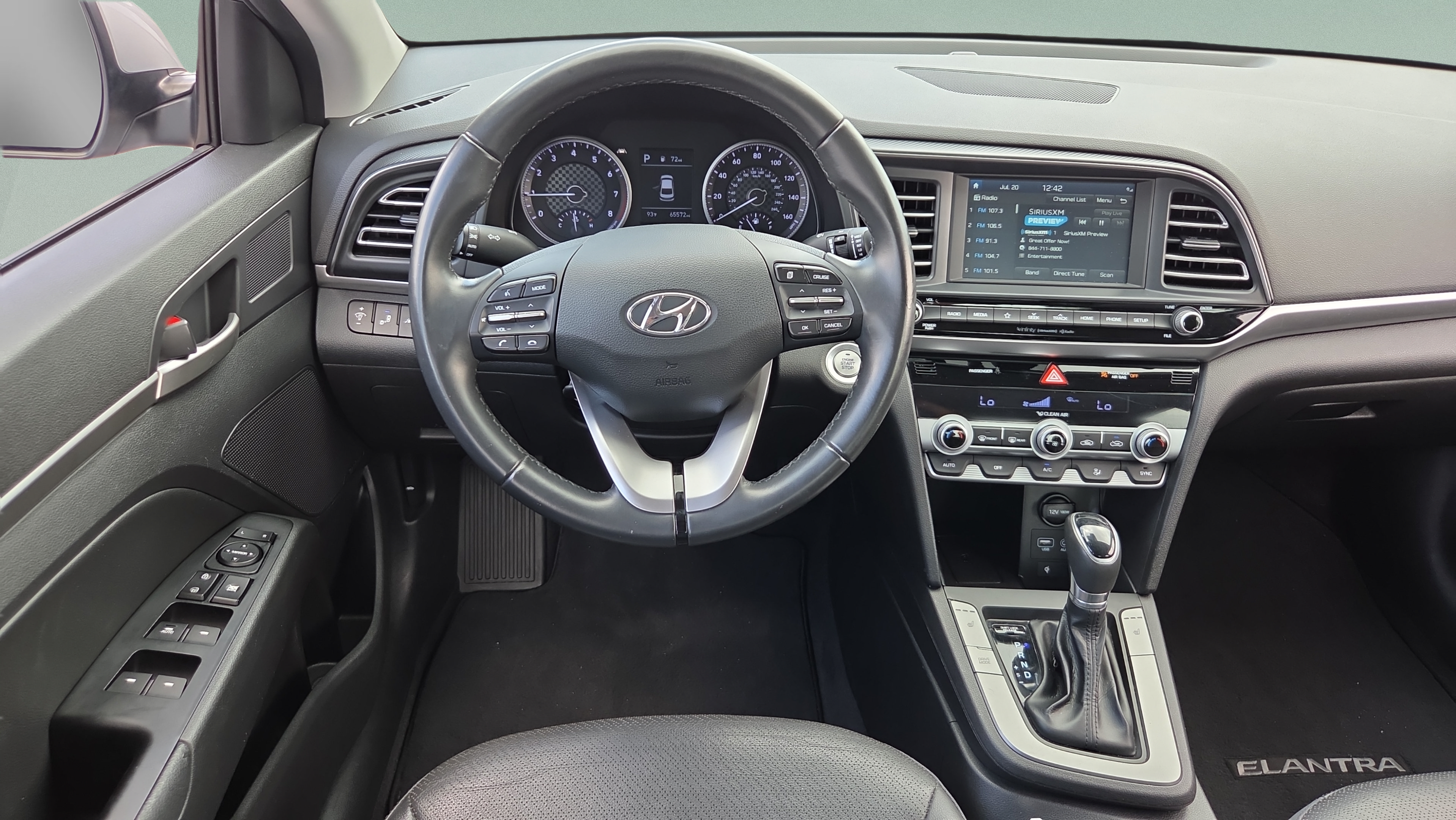 Used 2020 Hyundai Elantra Limited w/ Cargo Package (C1) FWD image 24
