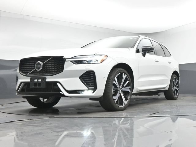 Used 2024 Volvo XC60 B5 Ultimate w/ Protection Package Premier AWD/4WD image 12