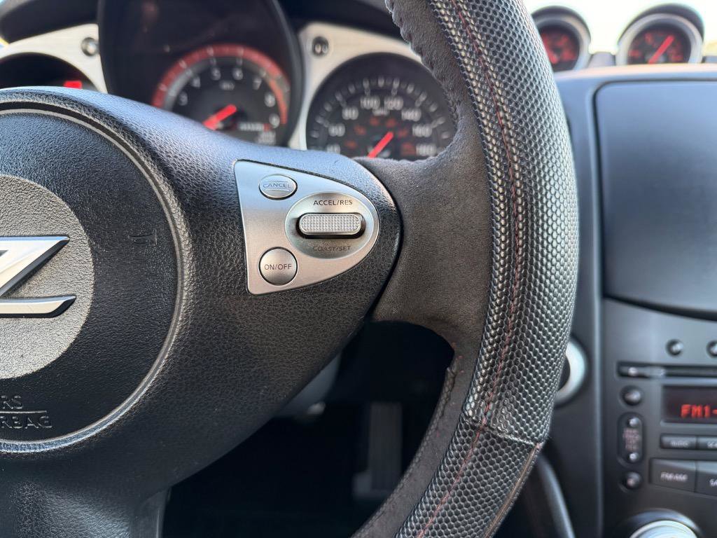 Used 2009 Nissan 370Z NISMO image 12