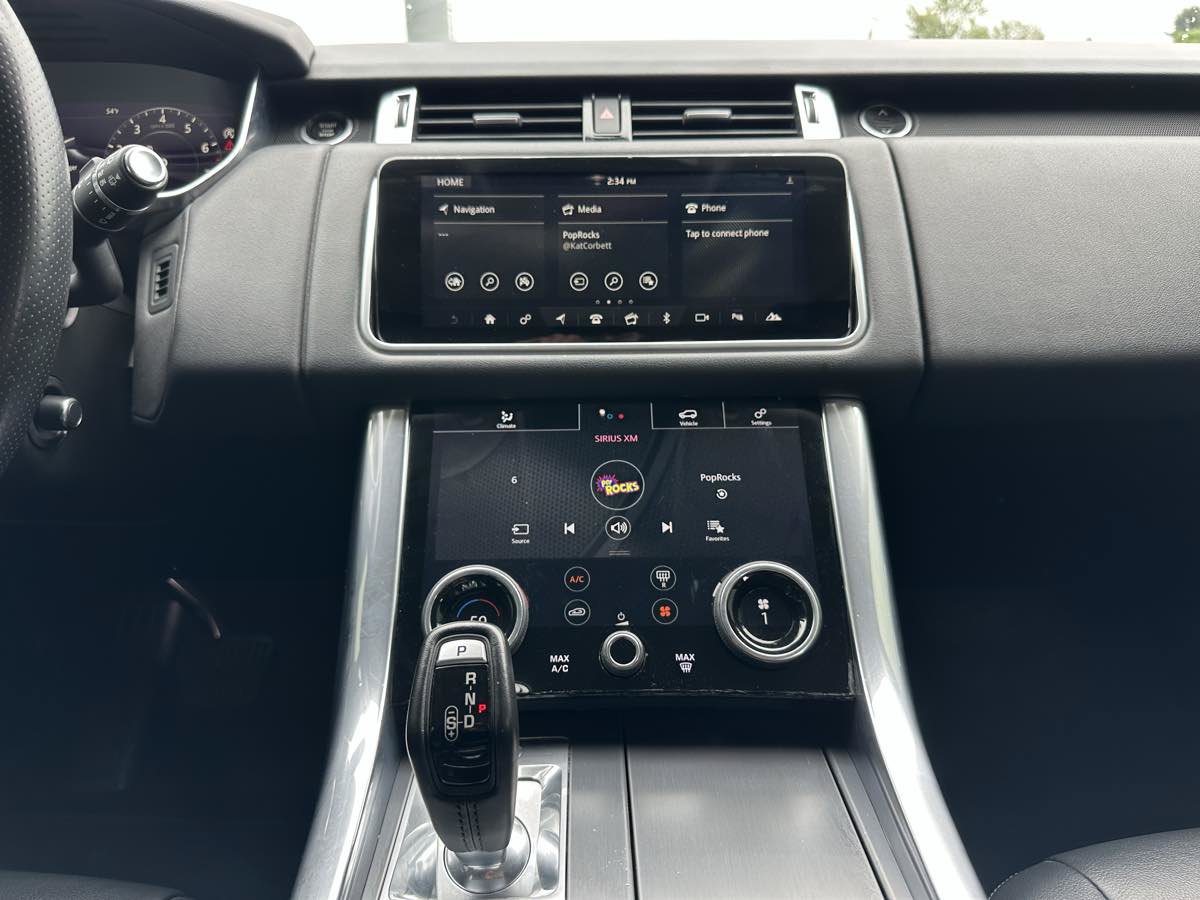 Used 2019 Land Rover Range Rover Sport SE AWD/4WD image 20