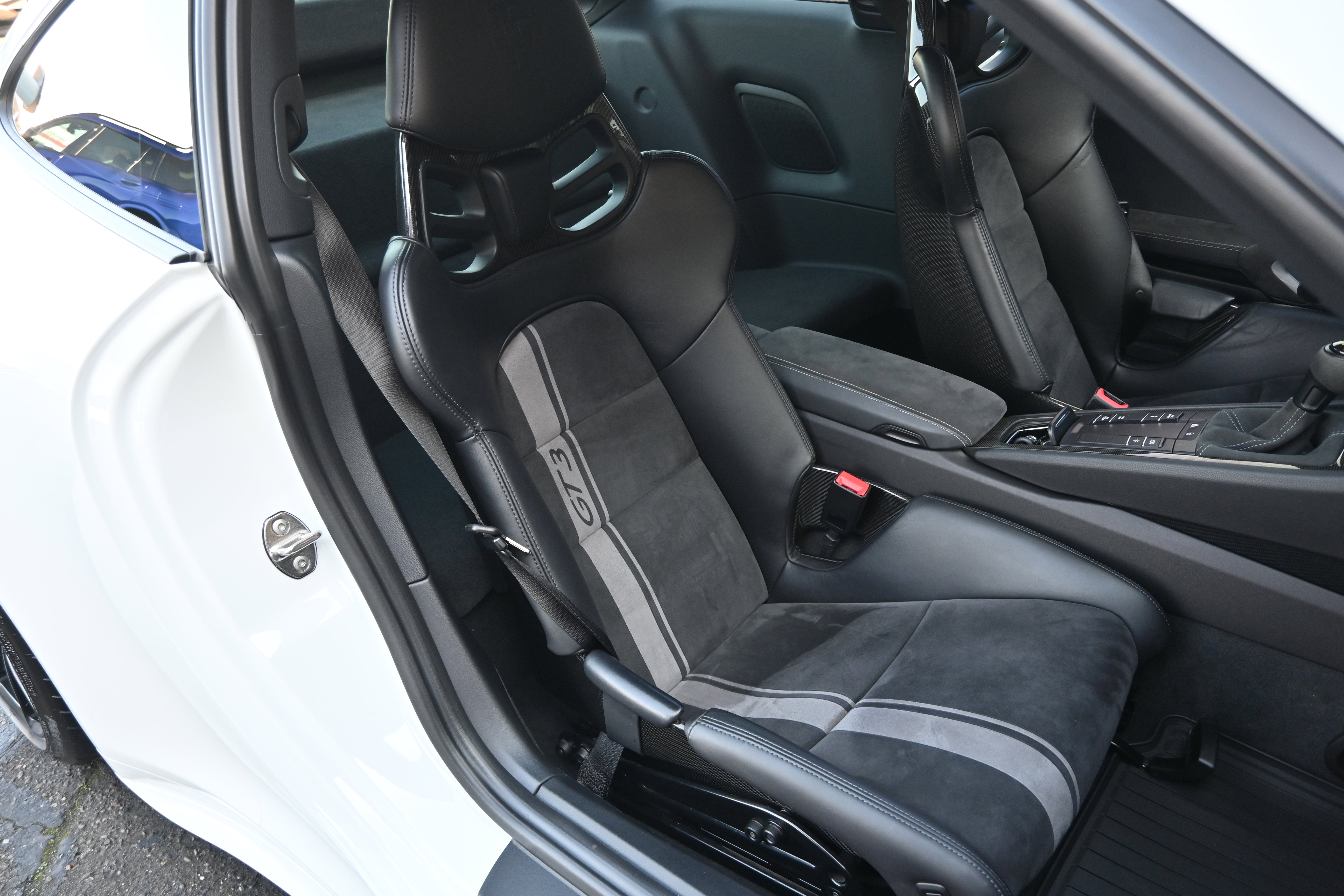 Used 2018 Porsche 911 GT3 image 45