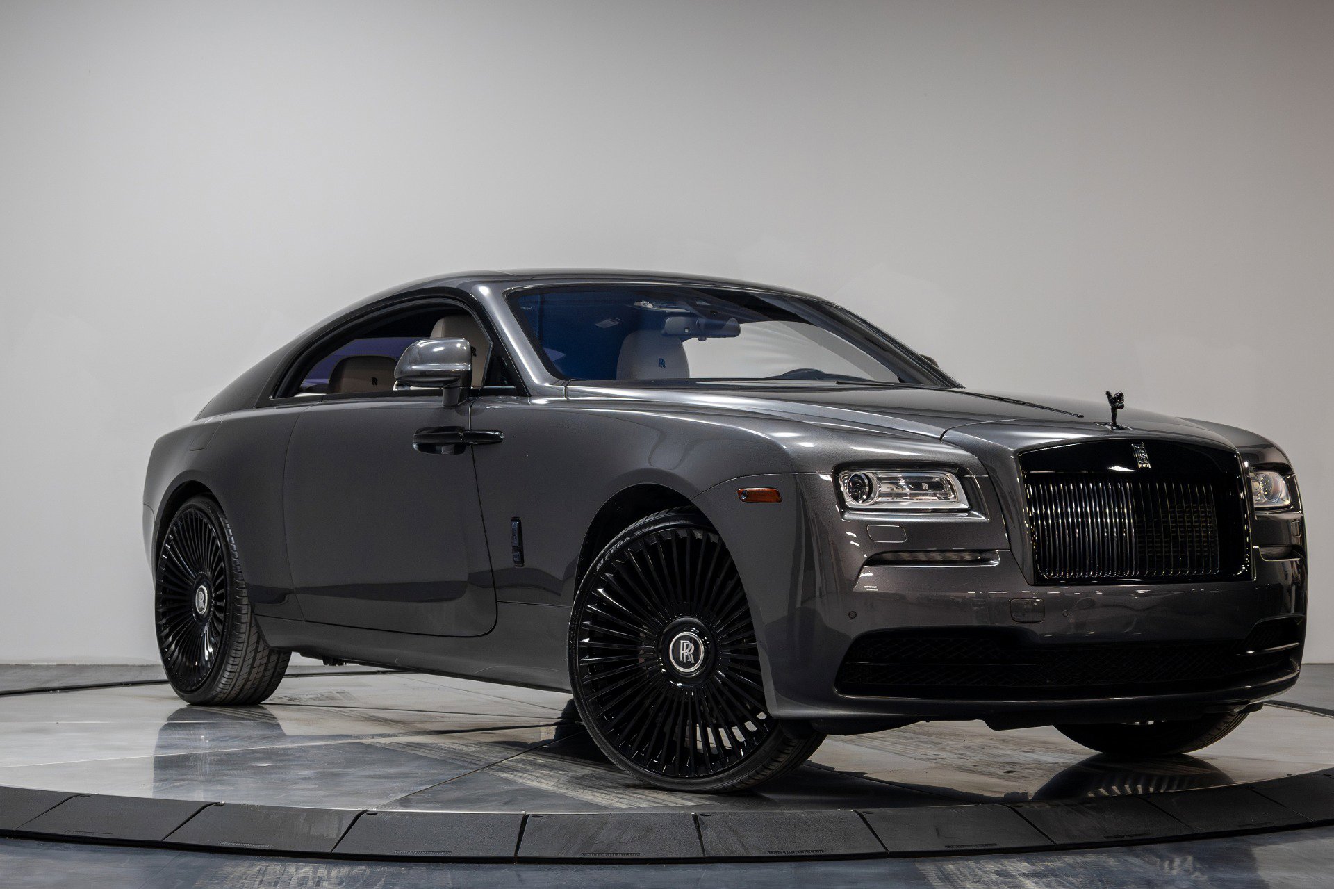 Used 2016 Rolls-Royce Wraith image 42