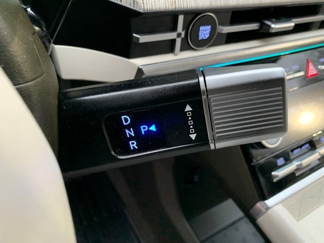 Used 2025 Hyundai Santa Fe Calligraphy image 27