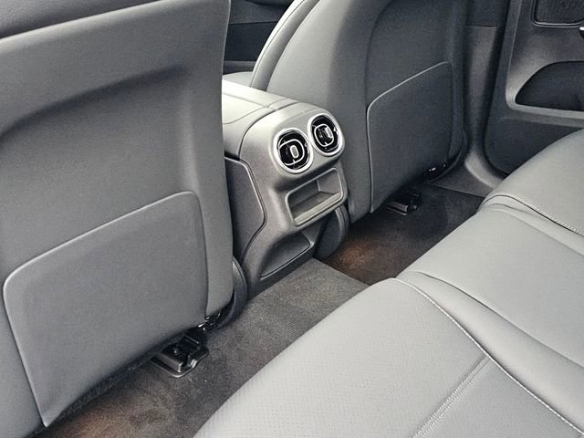 New 2026 Mercedes-Benz GLC 300 4MATIC image 24