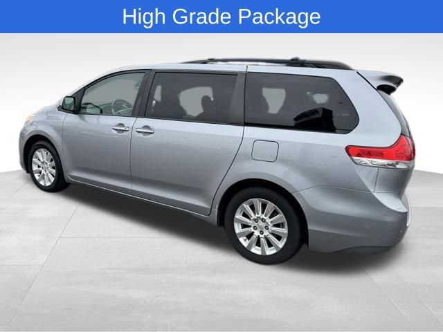 Used 2011 Toyota Sienna Limited w/ Premium Pkg image 6