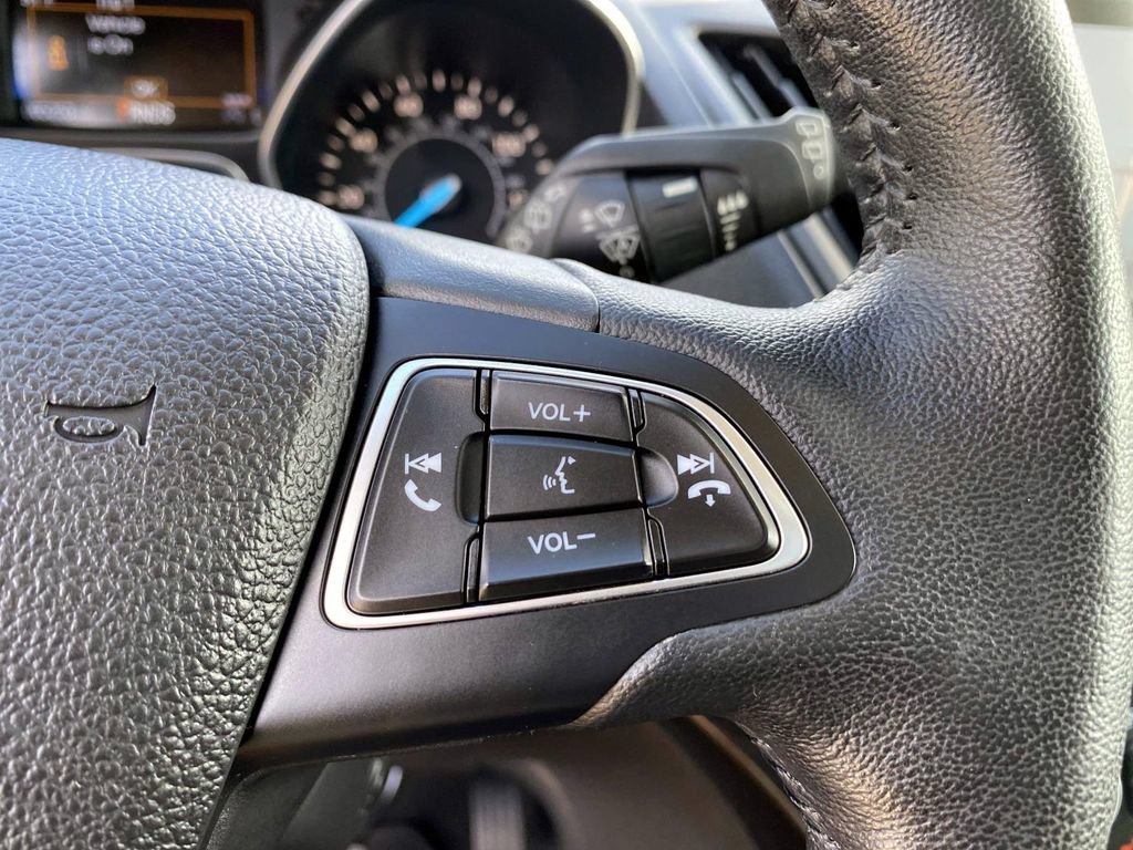 Used 2019 Ford Escape Titanium AWD/4WD image 19