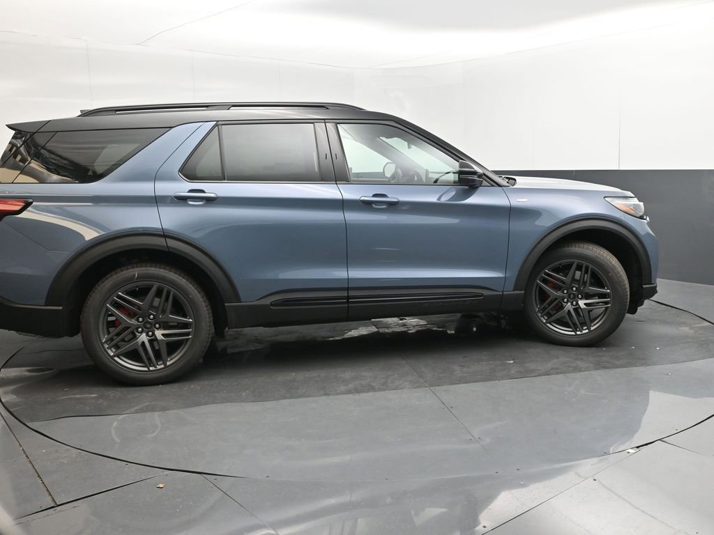 New 2026 Ford Explorer ST-Line w/ ST-Line Street Pack image 7