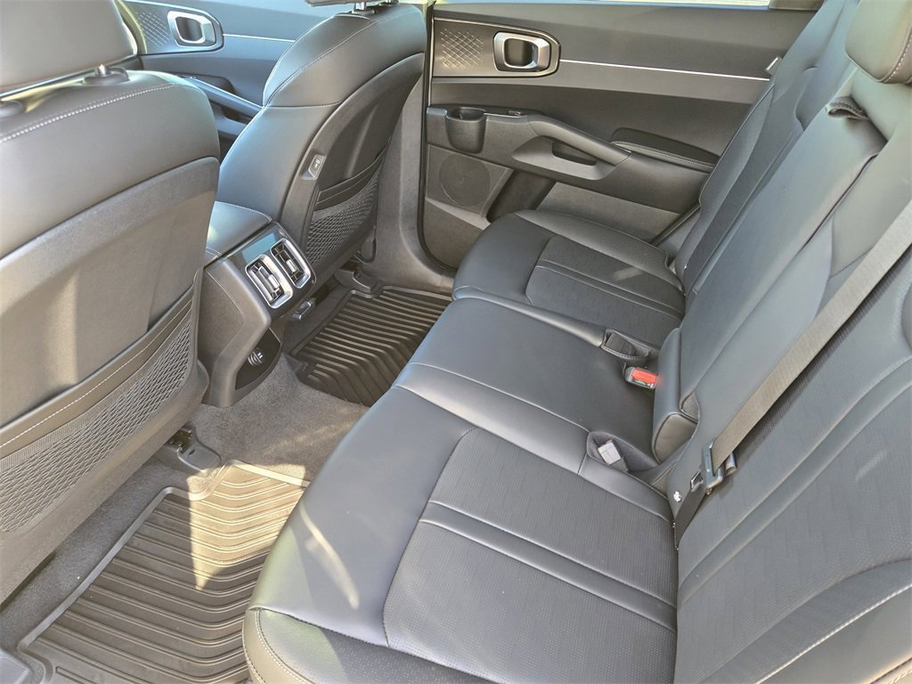 New 2026 Kia Sorento S w/ S Panoramic Sunroof Package FWD image 23