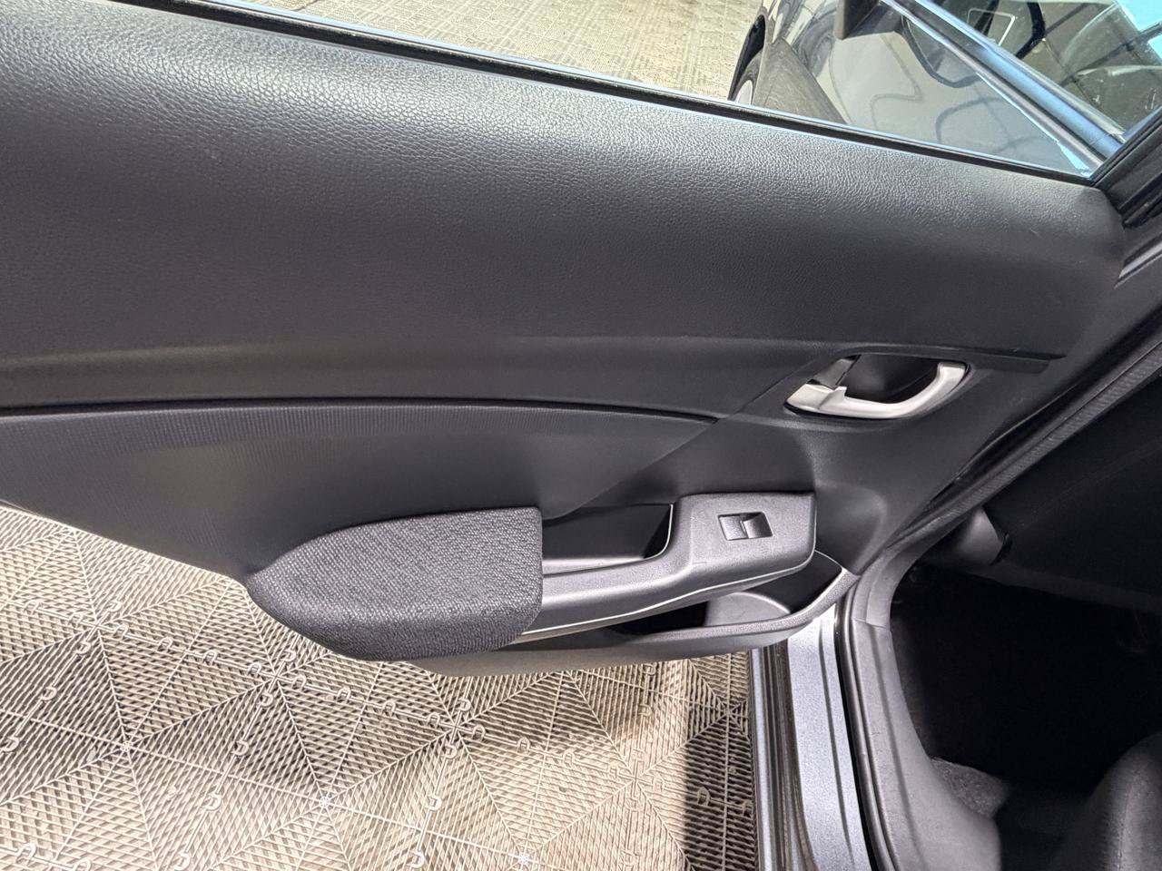 Used 2013 Honda Civic LX image 21