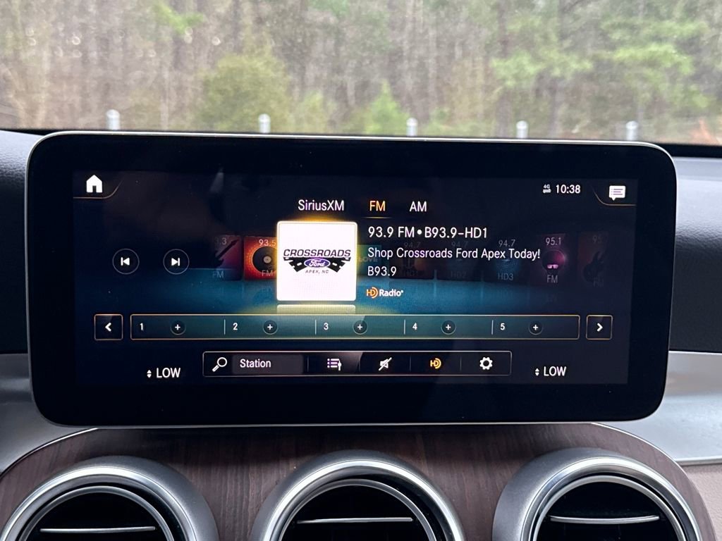 Used 2022 Mercedes-Benz GLC 300 4MATIC w/ Premium Package Lite image 24