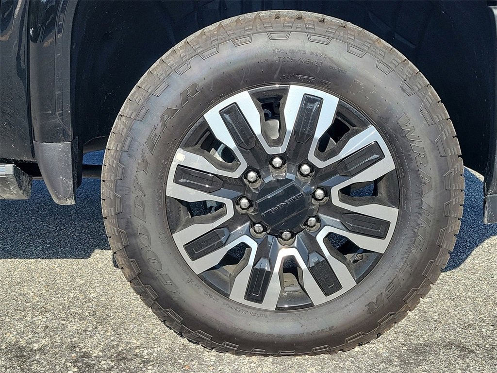 New 2025 GMC Sierra 3500 Denali Ultimate image 5