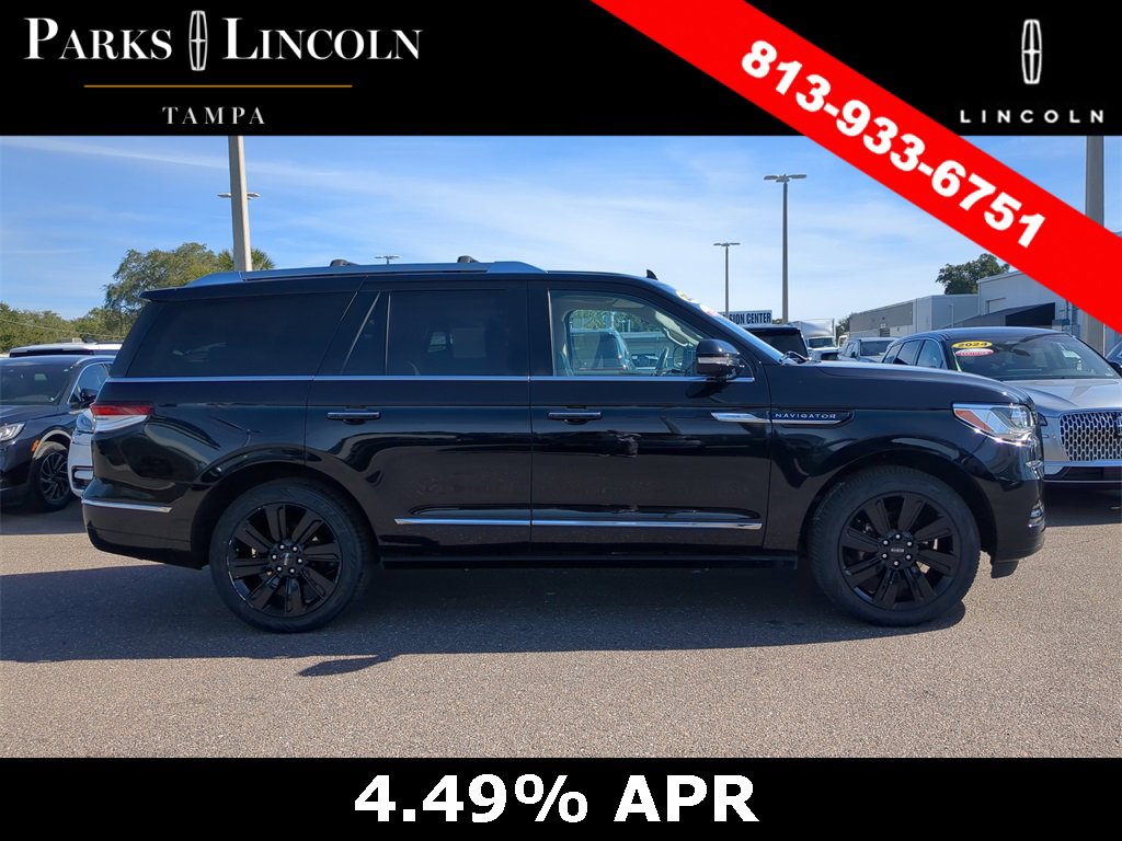 Certified 2022 Lincoln Navigator Reserve image 3