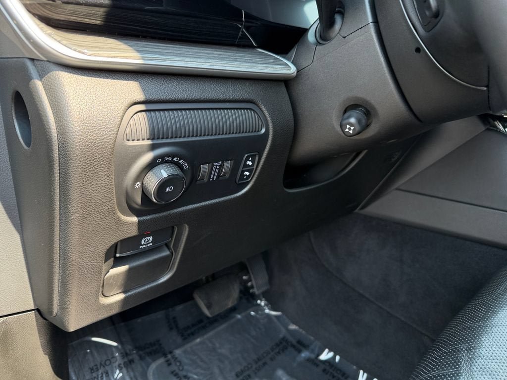Used 2022 Jeep Wagoneer Series II AWD/4WD image 31